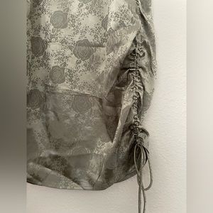 Forever 21 satin rose skirt